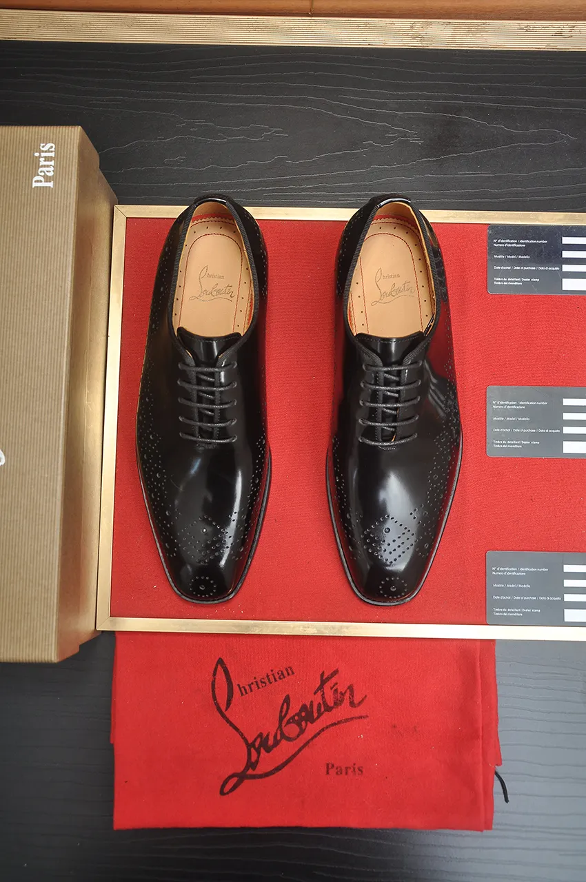 Men's shoes 💰620💶 [Chrstian Loubotin] Red-soled shoes 💋Original mold opening, the highest version on the market, purely handmade ➕Imported cowhide uppers, first-layer water-dyed cowhide lining! Original EU high-gloss outsole. 38 to 45 (45 customized)